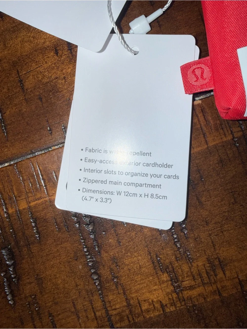 lululemon red and white clippable card pouch